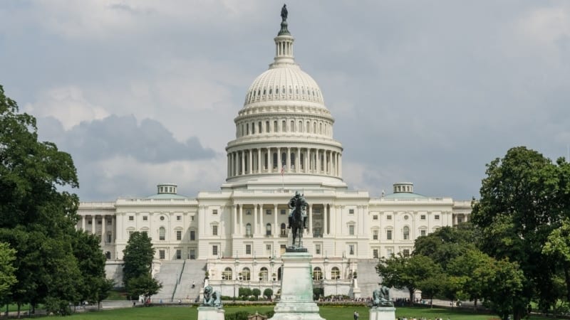Senate averts government shutdown, overcomes Democratic opposition