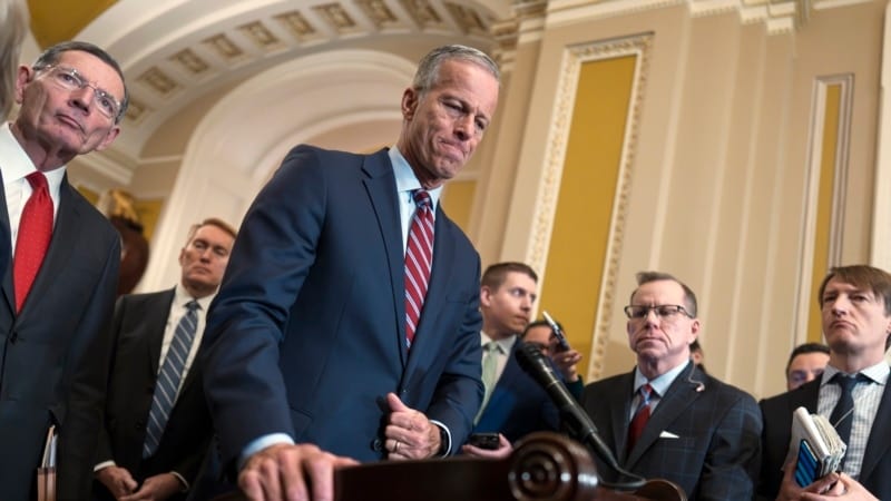 US lawmakers running out of time to fund government