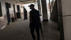 عشرات من المشتبه في أنهم من عمال المناجم غير الشرعيين يموتون في الحجز النيجيري