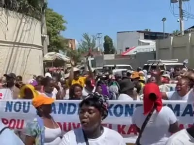 ‘We cannot take it anymore’: Haiti’s informal vendors protest over gang warfare