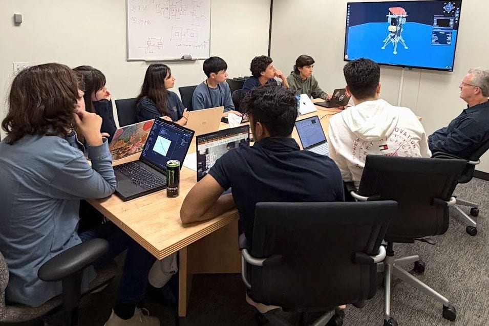 NASA SEES Interns Tackle Real-World Challenges in Lunar Exploration