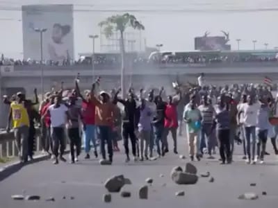 Voter tôt mais gouverner bien plus tard, la jeunesse ouest-africaine aux portes du pouvoir