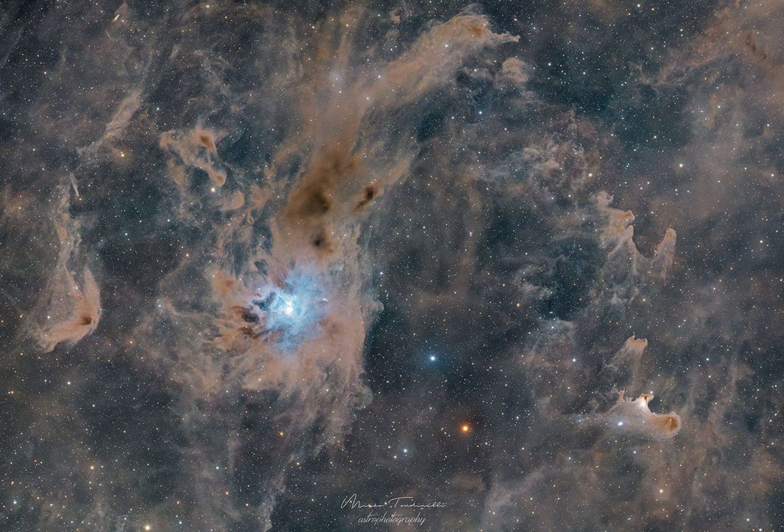 APOD: 2026 October 30 – Haunting the Cepheus Flare
